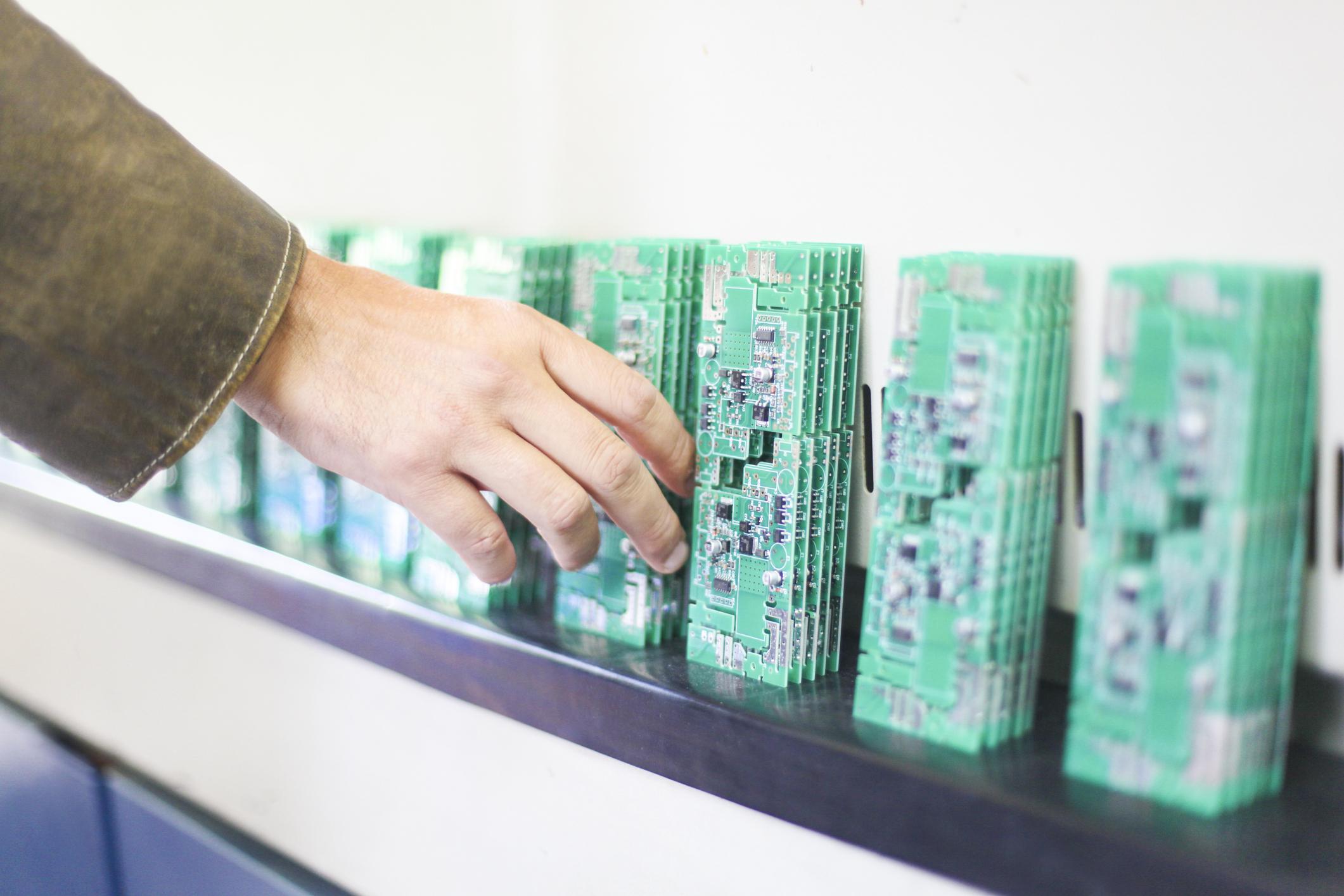Turnkey PCB Assembly Explained: What to Expect | SVTronics